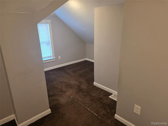 21958 Birchwood Avenue, Eastpointe, MI 48021