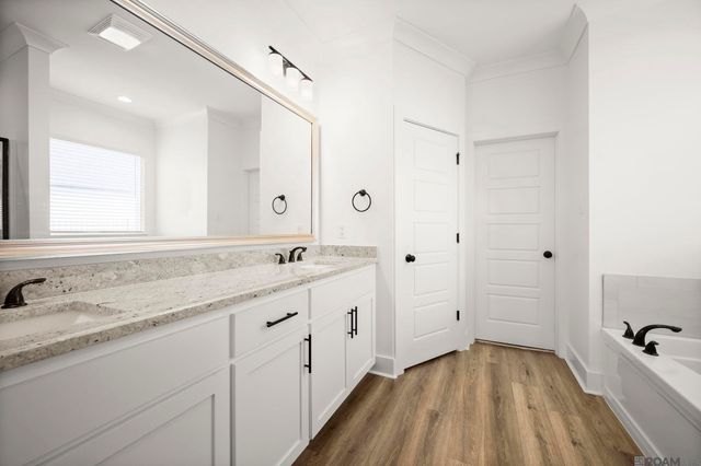 39262 Bridge Path Ln, Gonzales, LA 70737