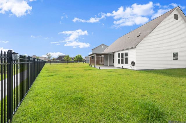 39262 Bridge Path Ln, Gonzales, LA 70737