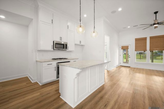 39262 Bridge Path Ln, Gonzales, LA 70737