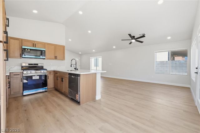 1530 Duhamel Way, North Las Vegas, NV 89032
