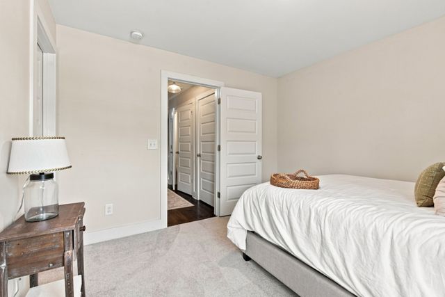 1711B Nubell St, Nashville, TN 37208