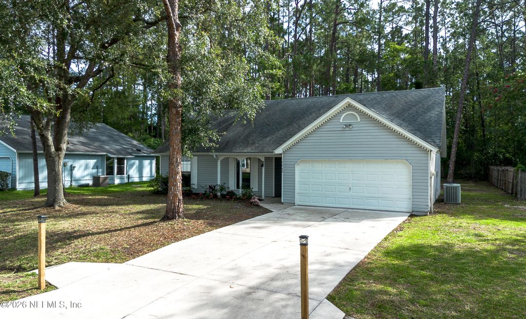 1745 ST IVES Drive, Middleburg, FL 32068