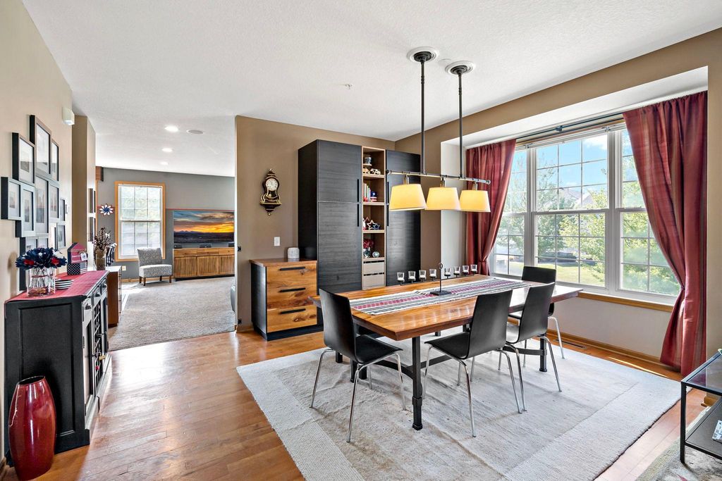 510 Huset Parkway NE, Columbia Heights, MN 55421 — photo 2