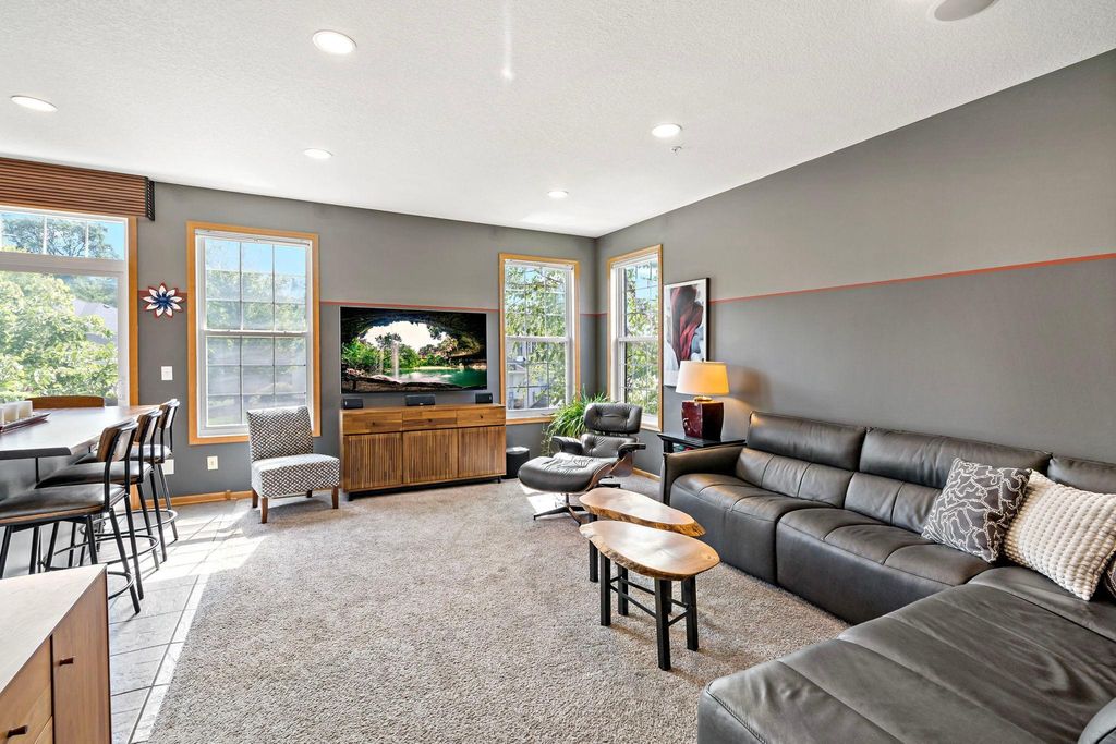 510 Huset Parkway NE, Columbia Heights, MN 55421 — photo 3