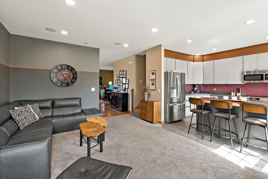 510 Huset Parkway NE, Columbia Heights, MN 55421 — photo 4