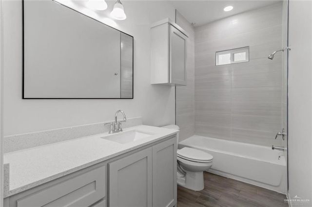 1213 Shavano Drive 4, Edinburg, TX 78541