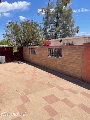 6552 E Calle Mercurio, Tucson, AZ 85710