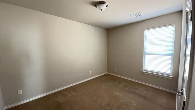 11325 SW 33rd Terrace, Yukon, OK 73099