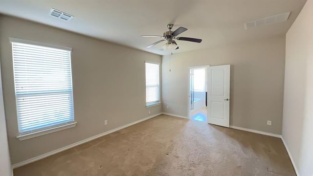 11325 SW 33rd Terrace, Yukon, OK 73099