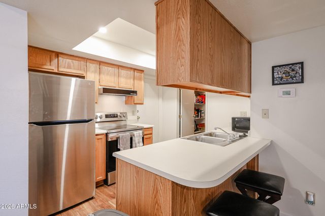 2020 W UNION HILLS Drive 162, Phoenix, AZ 85027