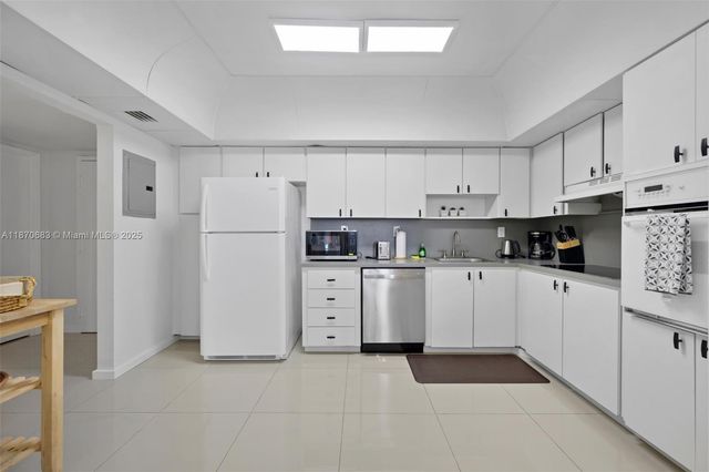 19370 Collins Ave 708, Sunny Isles Beach, FL 33160