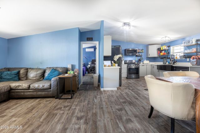 8401 N 67Th Avenue 105, Glendale, AZ 85302