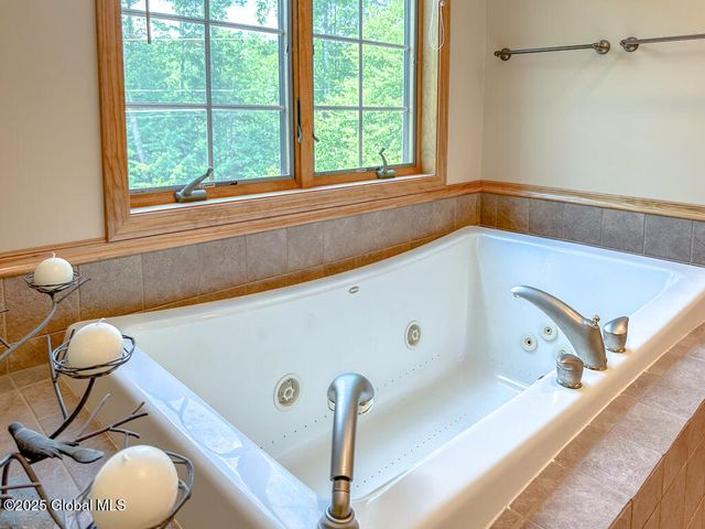 91 Lake Winds Road, Bolton, NY 12824