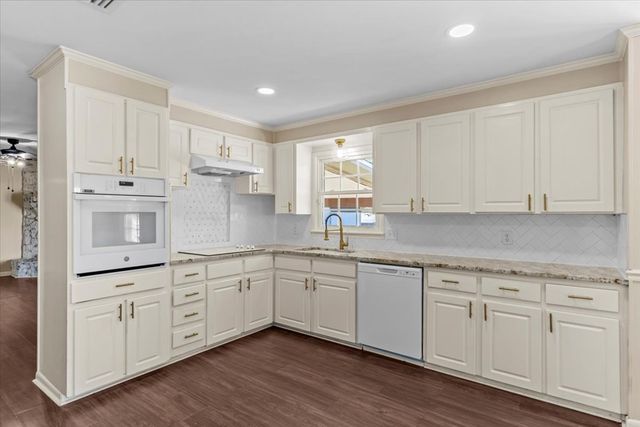 111 Coral Way, Enterprise, AL 36330