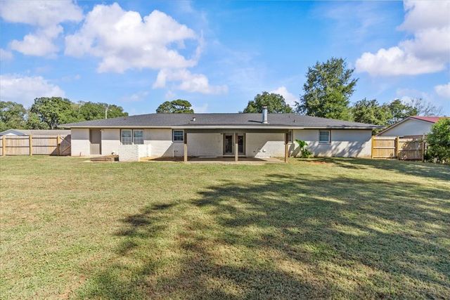 111 Coral Way, Enterprise, AL 36330