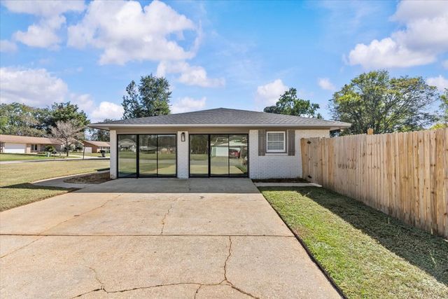 111 Coral Way, Enterprise, AL 36330