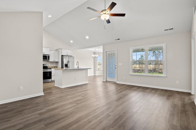 189 Moury Dr, Georgetown, SC 29440