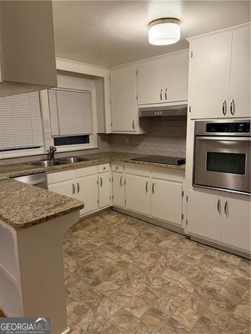 498 Ridge Avenue SW, Mableton, GA 30126