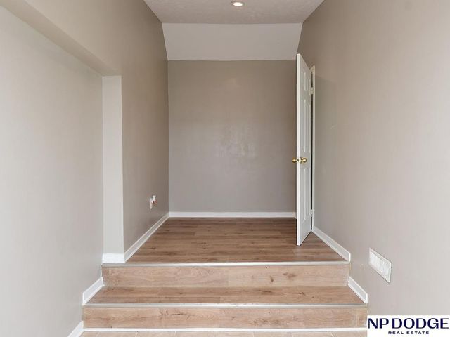 7066 Binney Street, Omaha, NE 68104