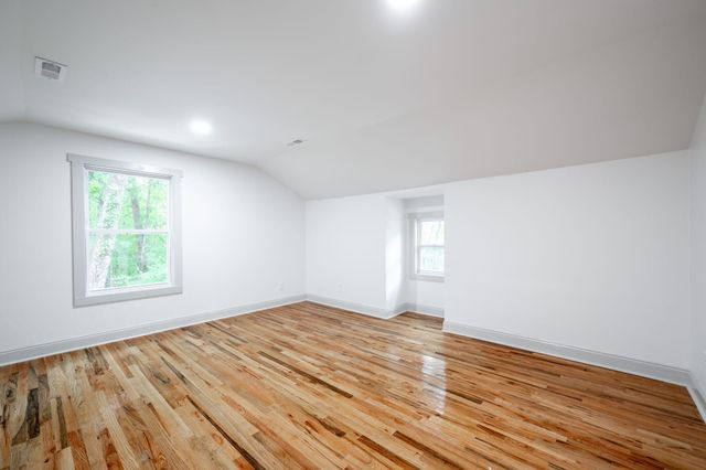 757 W Schmitt Road, Rossville, GA 30741