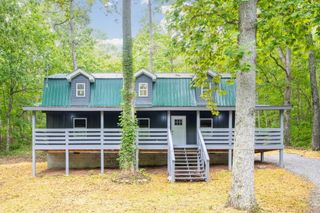 757 W Schmitt Road, Rossville, GA 30741