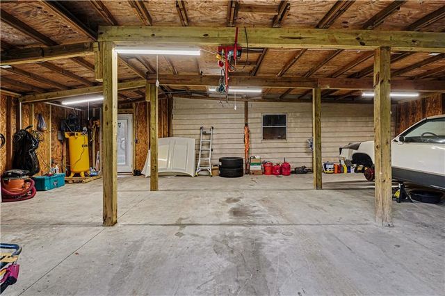 2955 Peeksville Road, Locust Grove, GA 30248