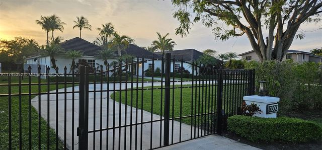 3000 SW 130th Ave, Miami, FL 33175
