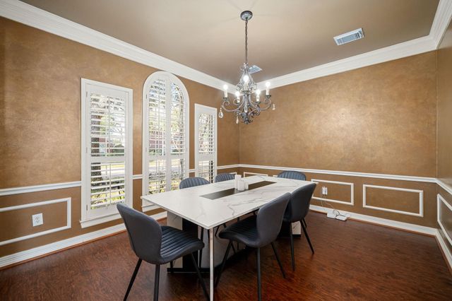 5007 Cambridge Street, Sugar Land, TX 77479