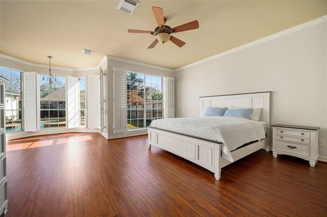 5007 Cambridge Street, Sugar Land, TX 77479