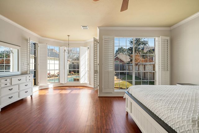 5007 Cambridge Street, Sugar Land, TX 77479