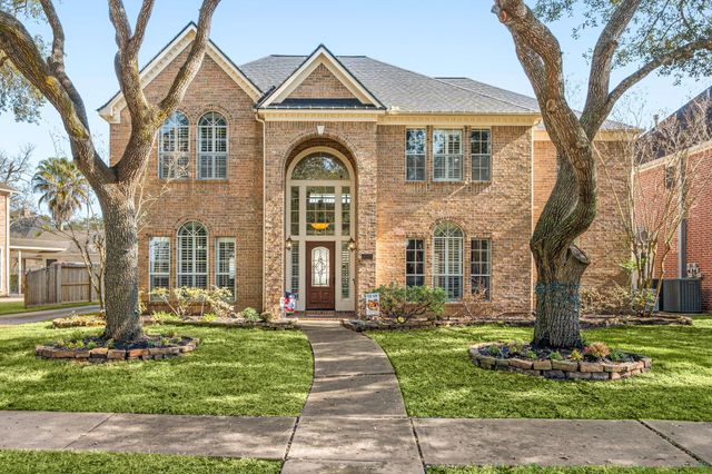 5007 Cambridge Street, Sugar Land, TX 77479