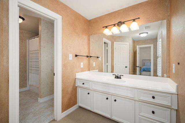 5007 Cambridge Street, Sugar Land, TX 77479