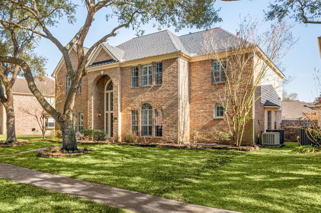 5007 Cambridge Street, Sugar Land, TX 77479