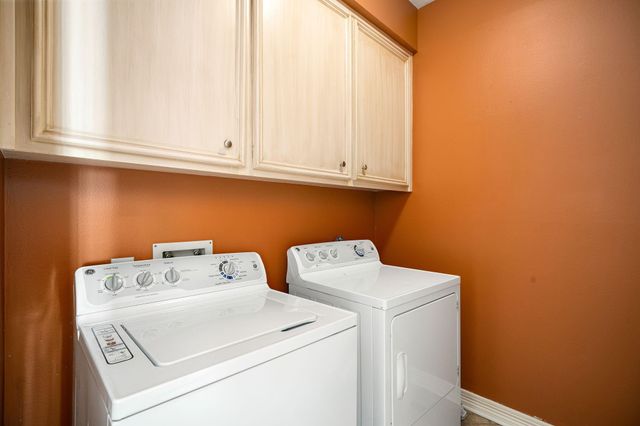 5007 Cambridge Street, Sugar Land, TX 77479