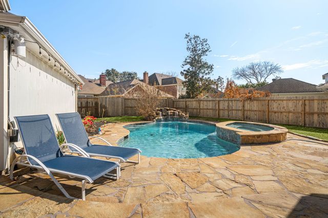 5007 Cambridge Street, Sugar Land, TX 77479