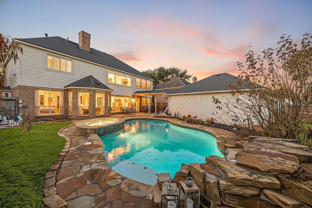 5007 Cambridge Street, Sugar Land, TX 77479