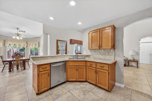 1275 Chennault Avenue, Clovis, CA 93611