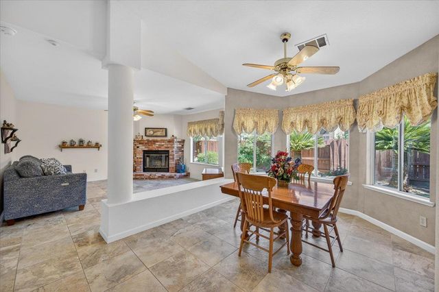 1275 Chennault Avenue, Clovis, CA 93611