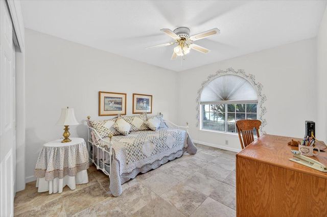 1275 Chennault Avenue, Clovis, CA 93611