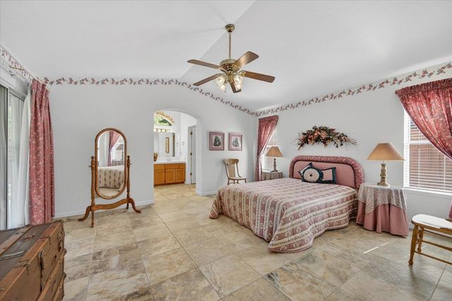 1275 Chennault Avenue, Clovis, CA 93611