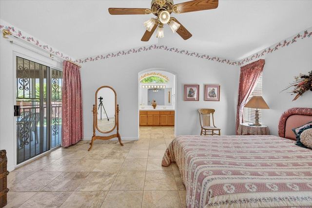 1275 Chennault Avenue, Clovis, CA 93611