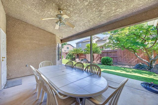 1275 Chennault Avenue, Clovis, CA 93611