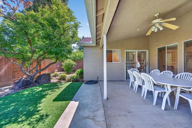 1275 Chennault Avenue, Clovis, CA 93611