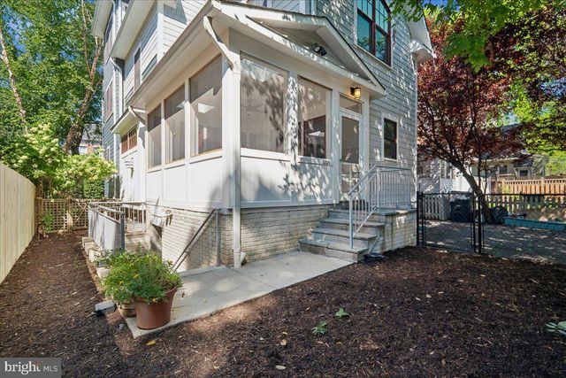 5321 43RD ST NW, Washington, DC 20015