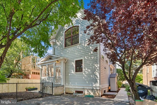5321 43RD ST NW, Washington, DC 20015