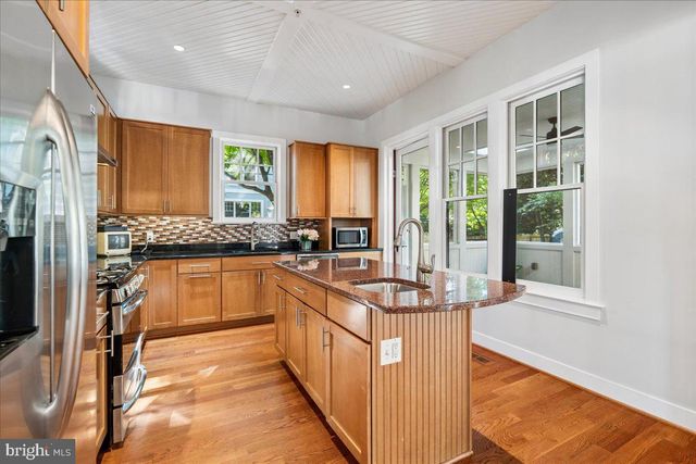 5321 43RD ST NW, Washington, DC 20015