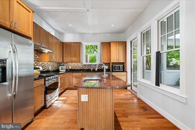 5321 43RD ST NW, Washington, DC 20015