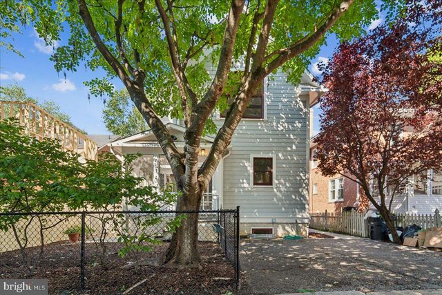 5321 43RD ST NW, Washington, DC 20015