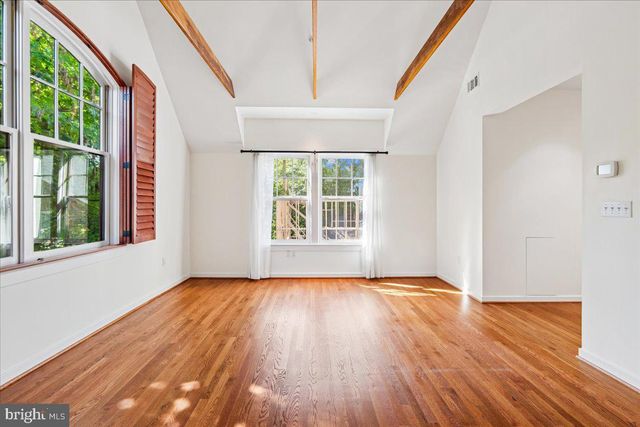 5321 43RD ST NW, Washington, DC 20015